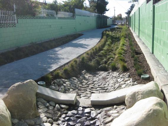 Stormwater Runoff Capture Elmer Paseo Image