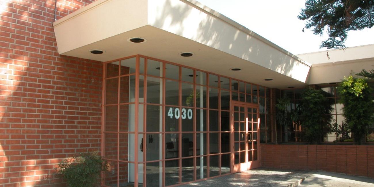 Crenshaw Customer Service Center, Side Door